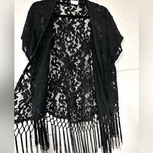 Black fringe kimono